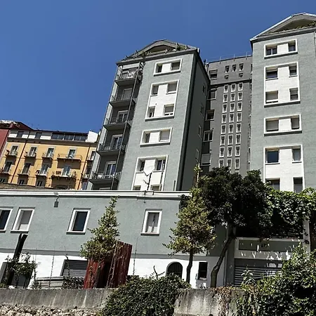 Essential House In Centro Con Parcheggio Privato E Wifi Affittacamere Potenza