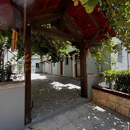 Essential House In Centro Con Parcheggio Privato E Wifi