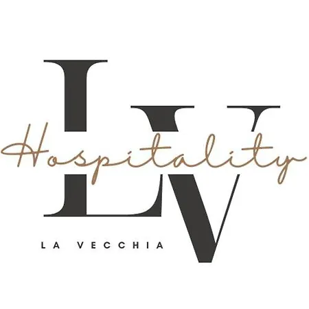 Affittacamere Essential House In Centro Con Parcheggio Privato E Wifi