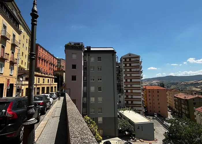 Affittacamere Essential House In Centro Con Parcheggio Privato E Wifi