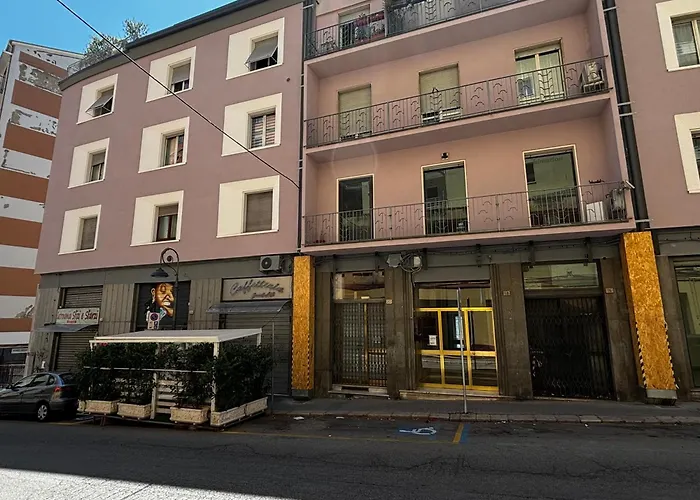 Affittacamere Essential House In Centro Con Parcheggio Privato E Wifi Potenza