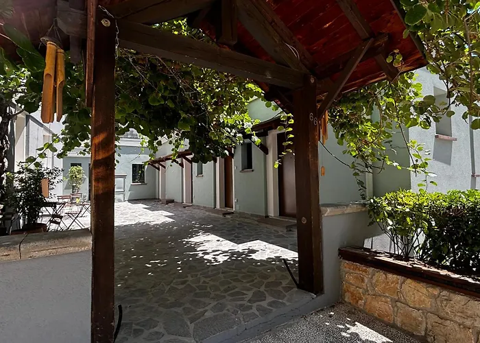 Essential House In Centro Con Parcheggio Privato E Wifi